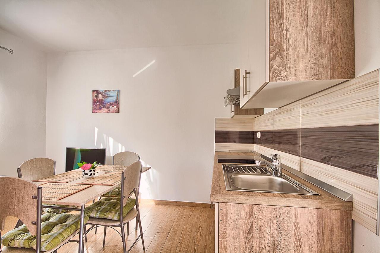 Apartman Mishel 2 فاجانا المظهر الخارجي الصورة